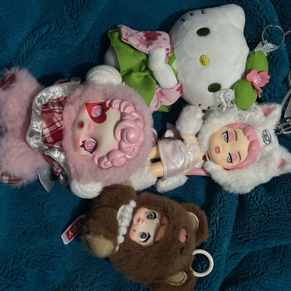 Plush Keychain Set